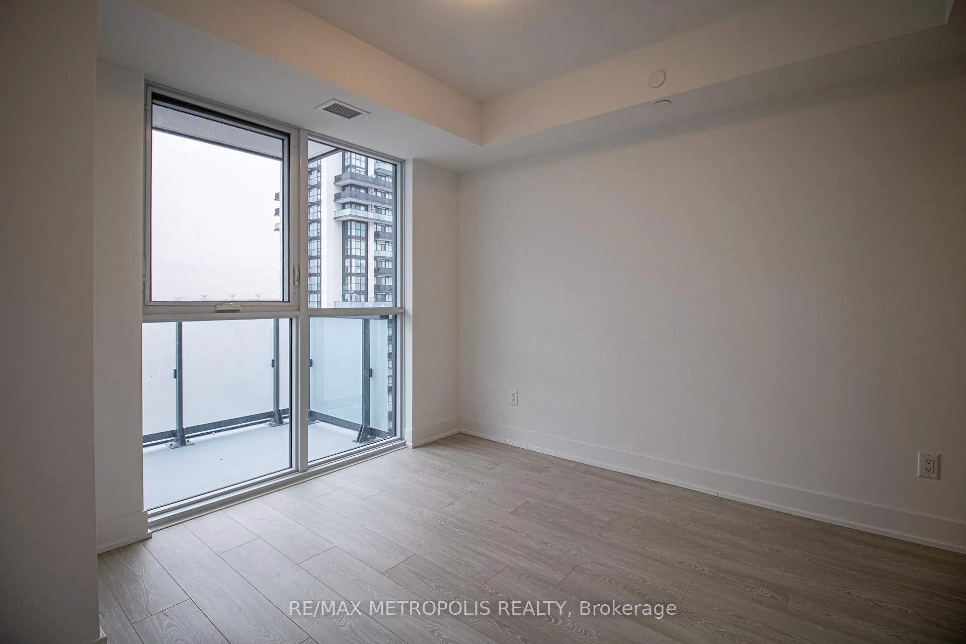 Photo 21 of Unit 708, 2545 Simcoe Street N, Oshawa, Windfields — HOMEH
