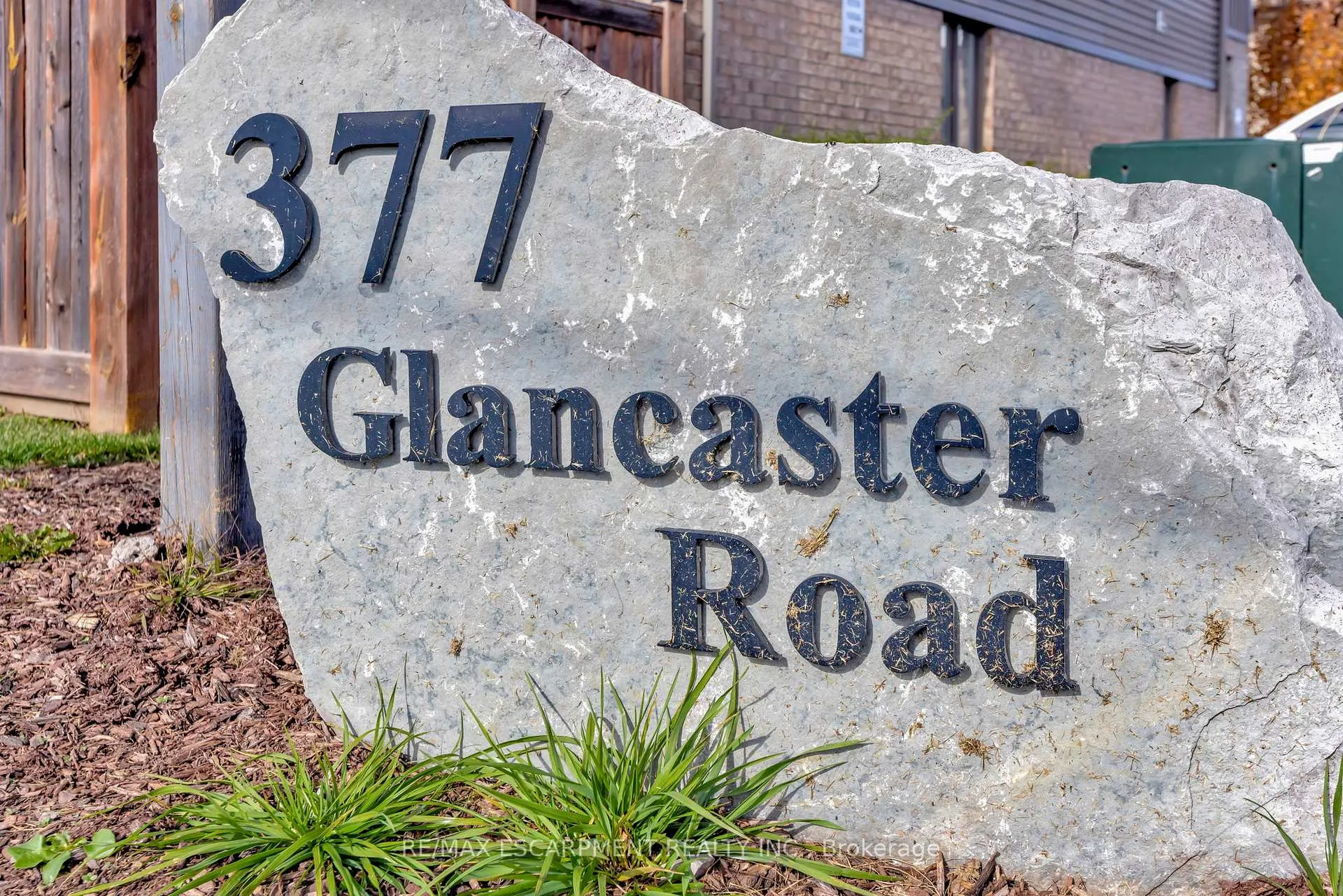 Photo 2 of Unit 1, 377 Glancaster Road, Hamilton, Rural Glanbrook — HOMEH