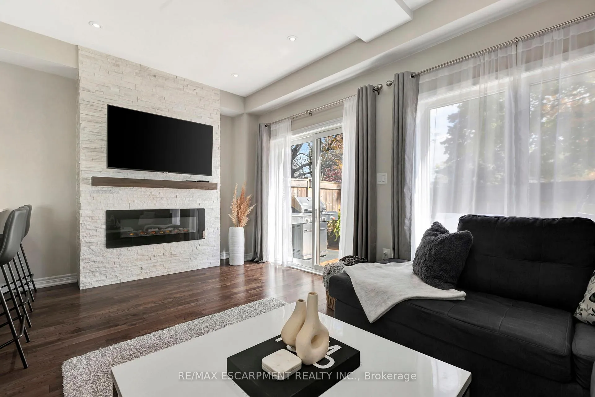 Photo 8 of Unit 1, 377 Glancaster Road, Hamilton, Rural Glanbrook — HOMEH