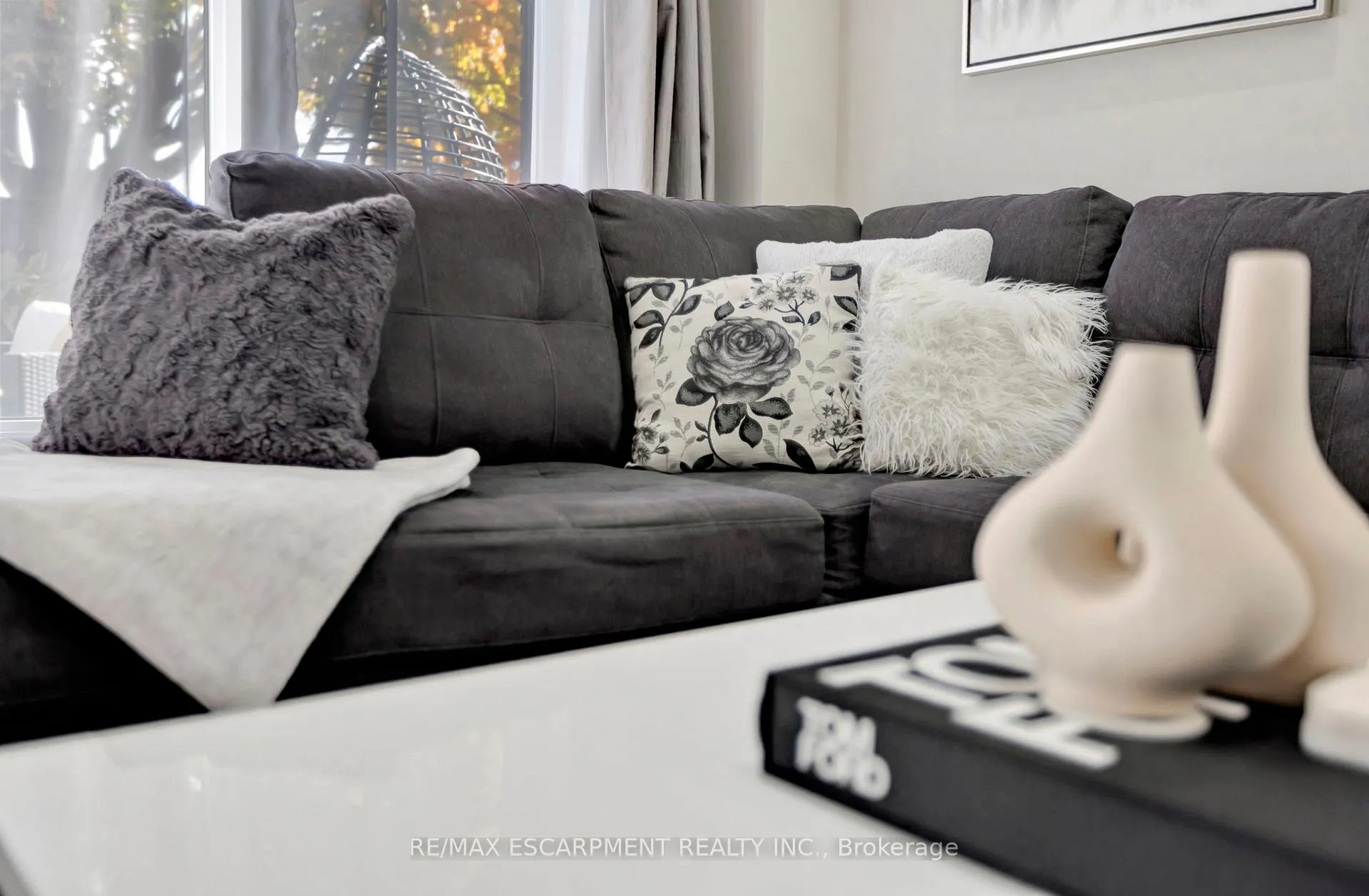 Photo 9 of Unit 1, 377 Glancaster Road, Hamilton, Rural Glanbrook — HOMEH