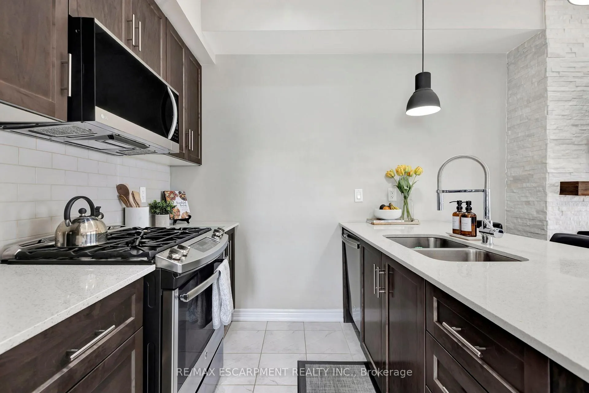 Photo 13 of Unit 1, 377 Glancaster Road, Hamilton, Rural Glanbrook — HOMEH