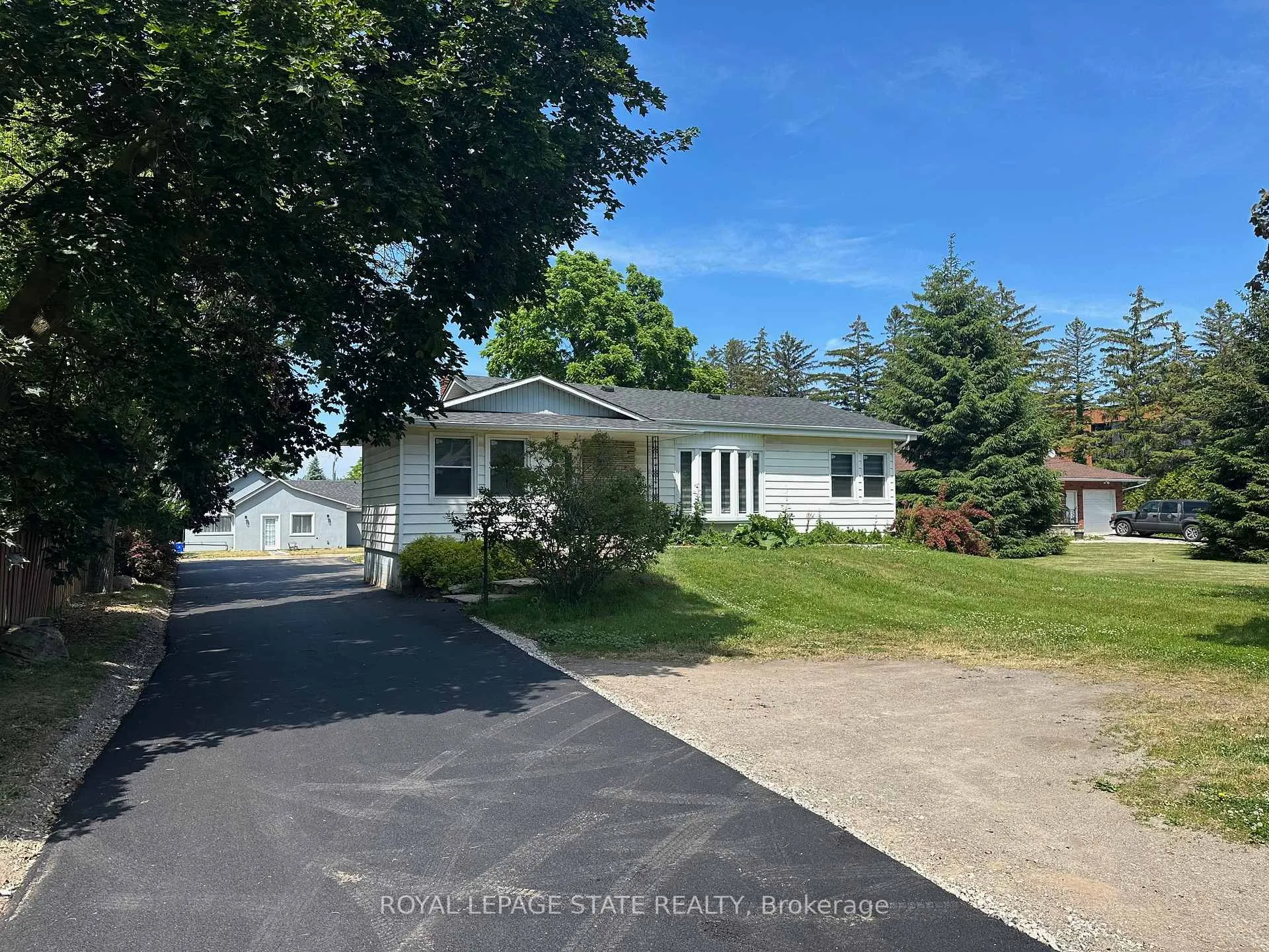 Photo 1 of Unit Upper, 251 King Street E, Hamilton, Stoney Creek — HOMEH