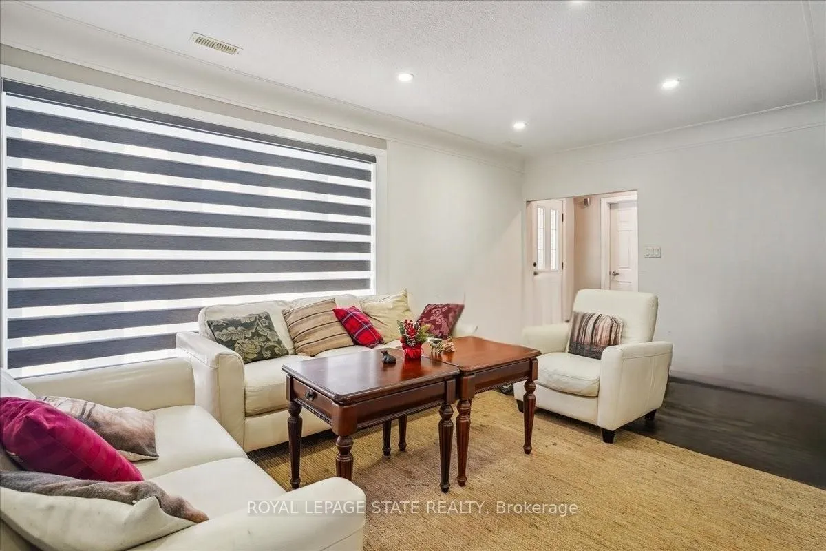 Photo 6 of Unit Upper, 251 King Street E, Hamilton, Stoney Creek — HOMEH