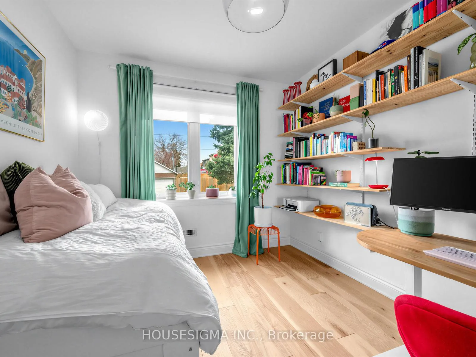 Photo 4 of 75 Henrietta Street, Toronto, Rockcliffe-Smythe — HOMEH