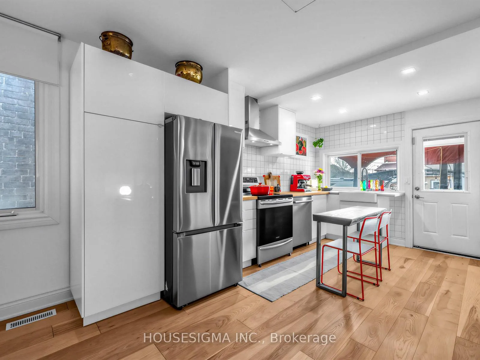 Photo 10 of 75 Henrietta Street, Toronto, Rockcliffe-Smythe — HOMEH