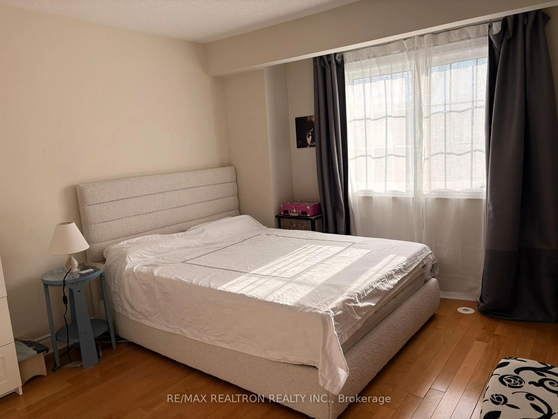 Photo 12 of 65 Legends Way, Markham, Unionville — HOMEH