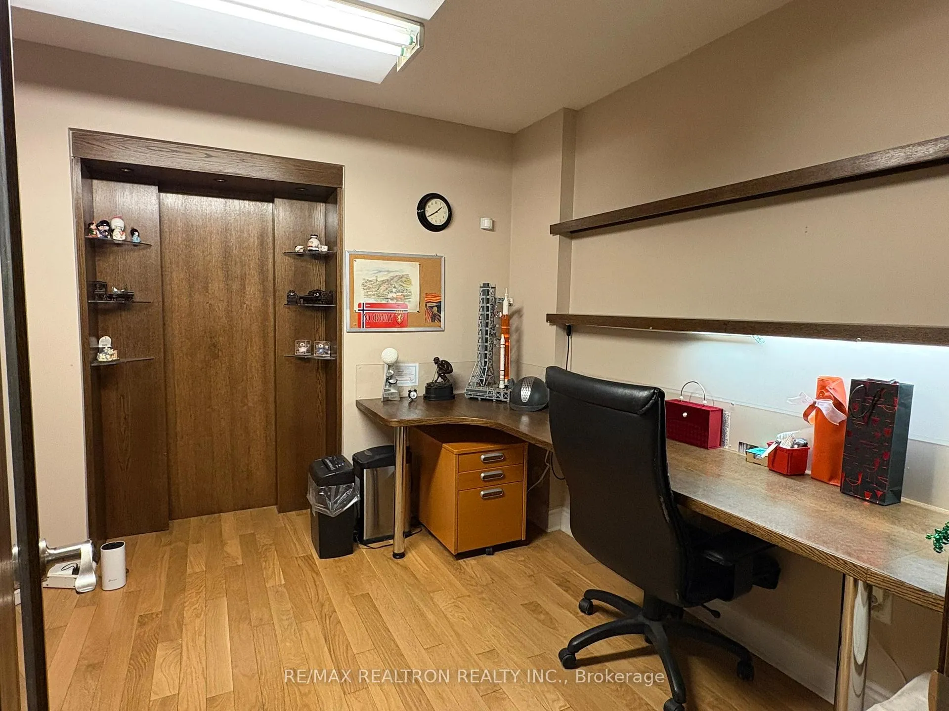 Photo 13 of 65 Legends Way, Markham, Unionville — HOMEH