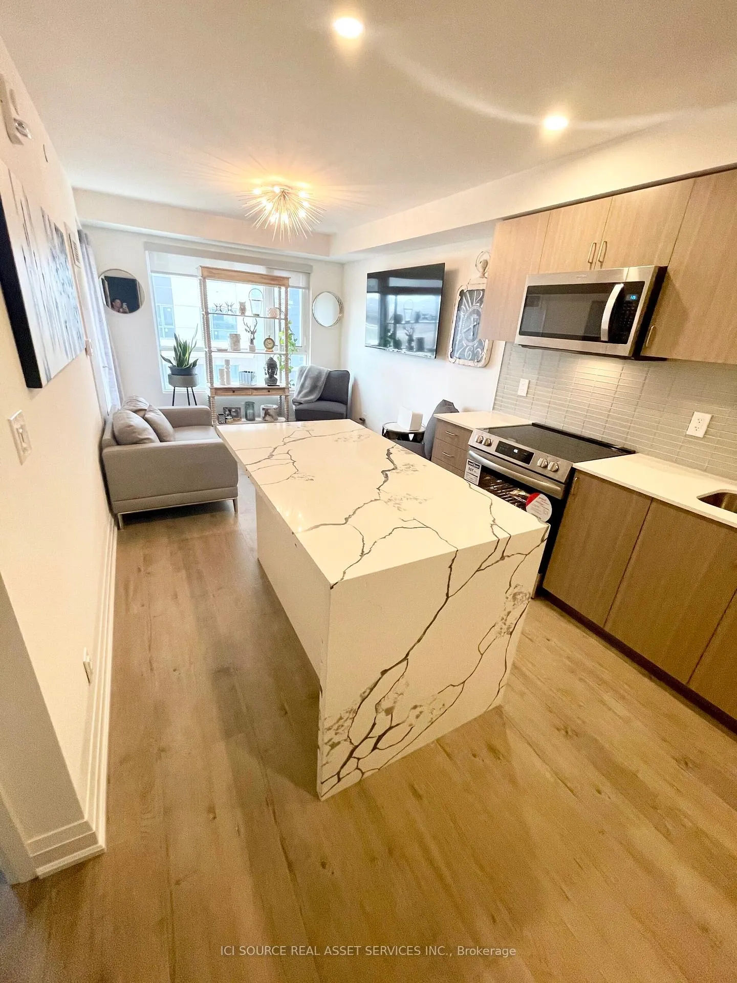 Photo 6 of Unit 505, 58 Lakeside Terrace, Barrie, City Centre — HOMEH