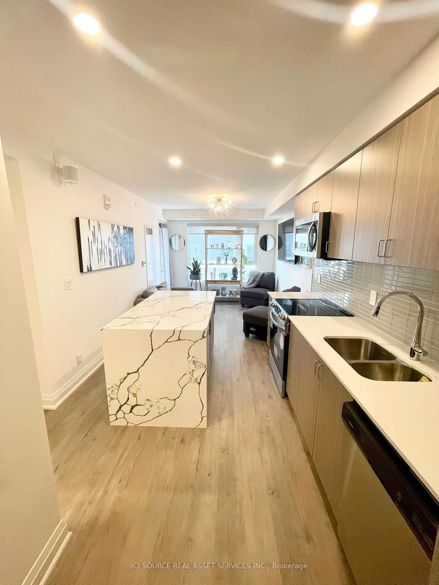 Photo 10 of Unit 505, 58 Lakeside Terrace, Barrie, City Centre — HOMEH