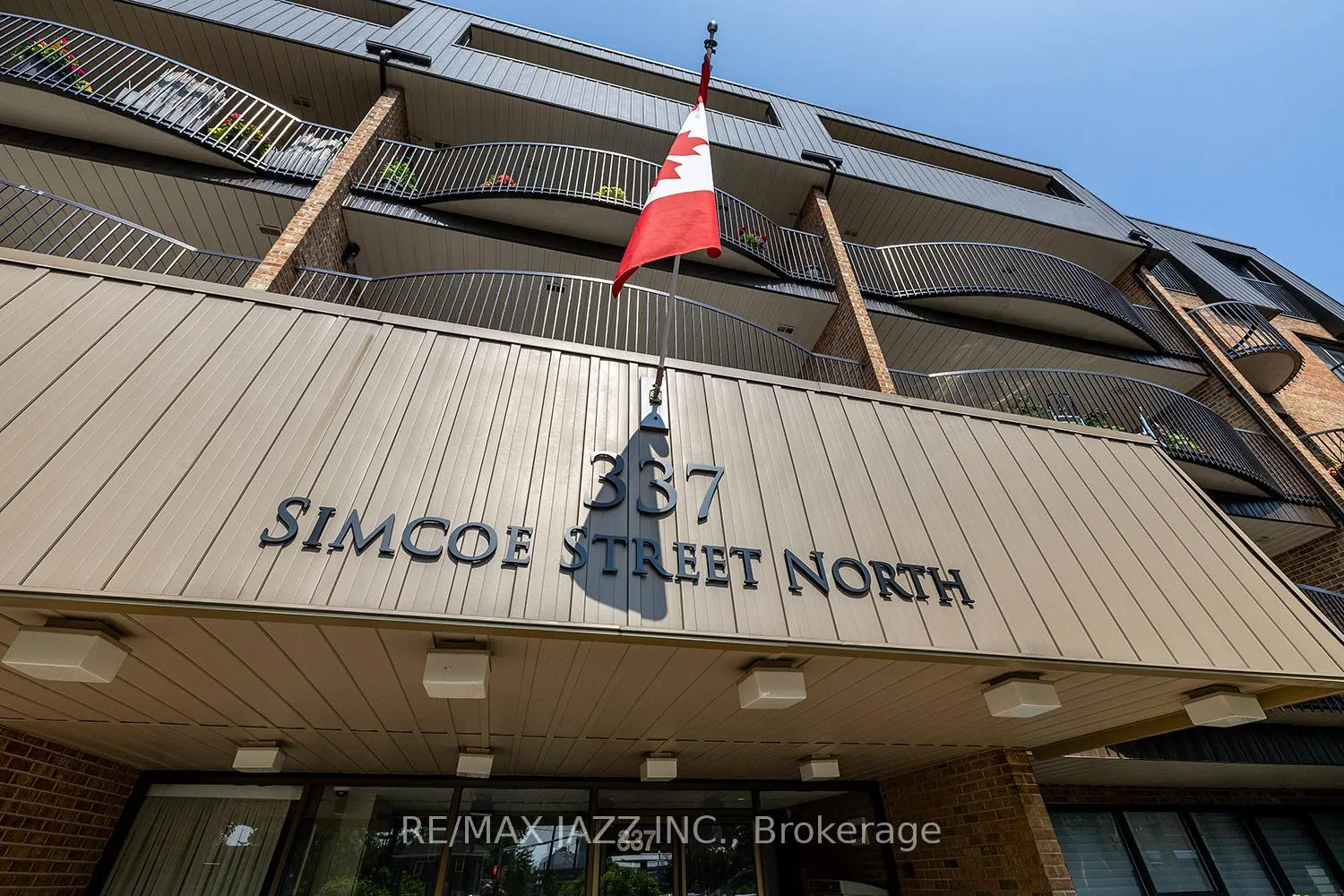 Front of Unit 201, 337 Simcoe Street N