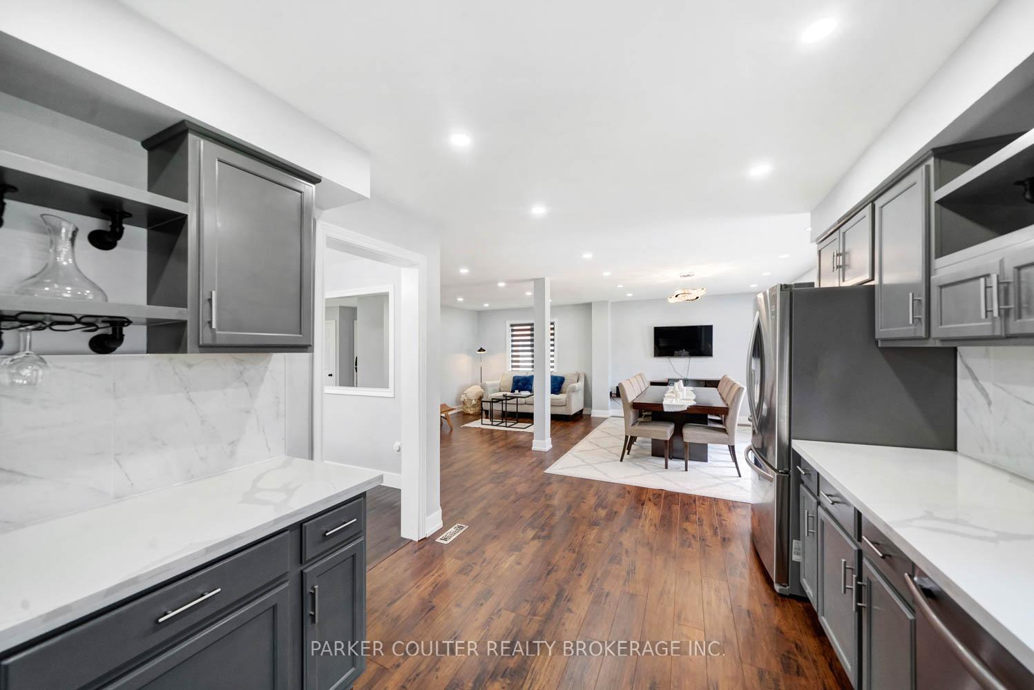 Photo 12 of 142 Sundew Drive, Barrie, Holly — HOMEH