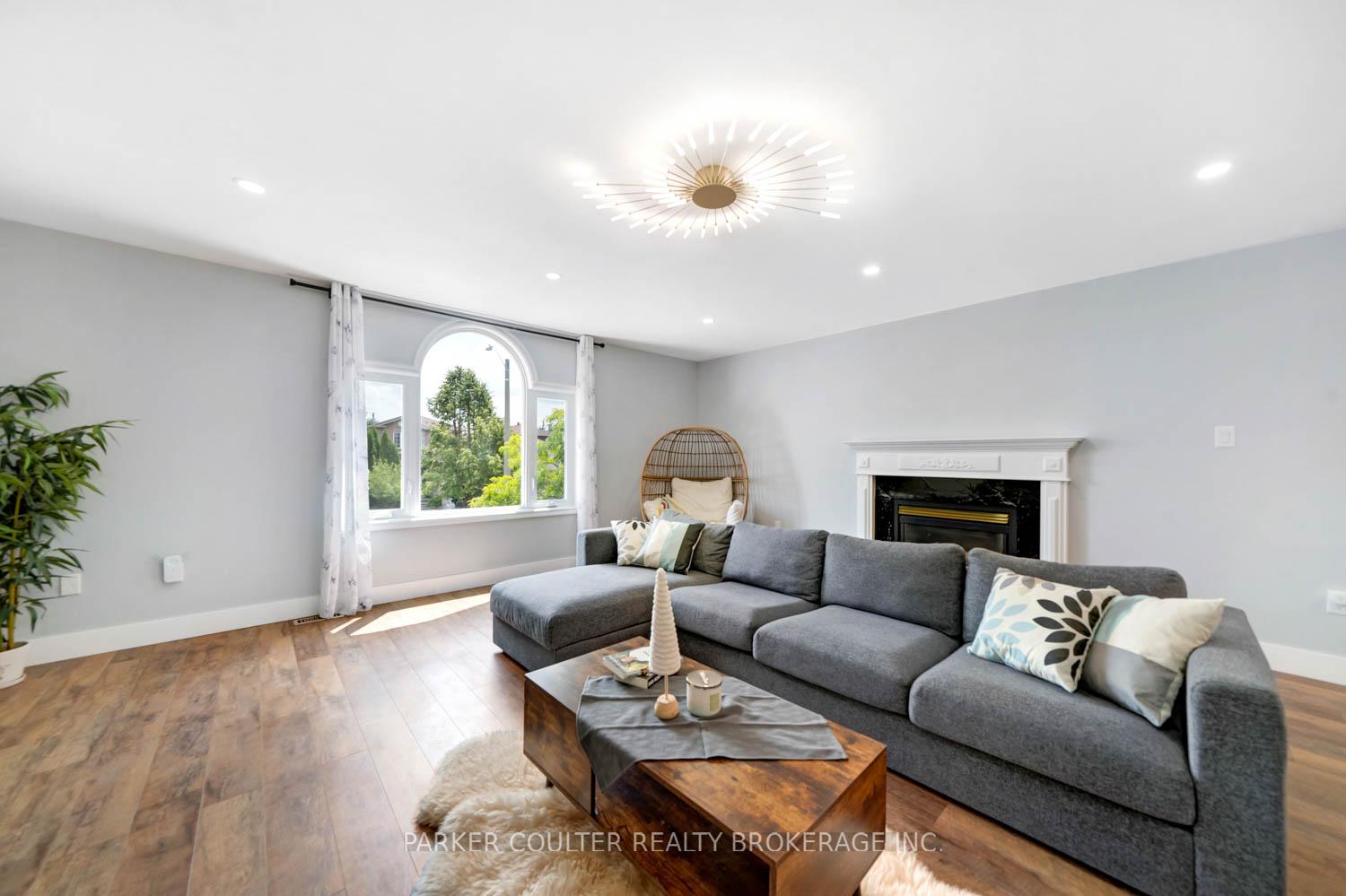 Photo 17 of 142 Sundew Drive, Barrie, Holly — HOMEH
