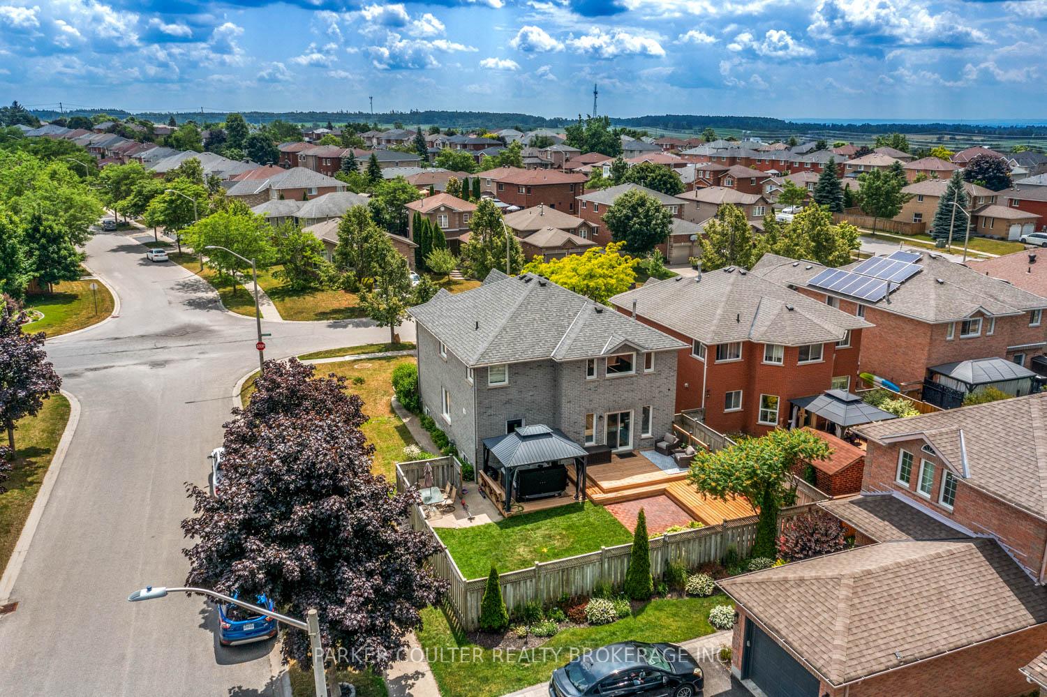 Photo 42 of 142 Sundew Drive, Barrie, Holly — HOMEH