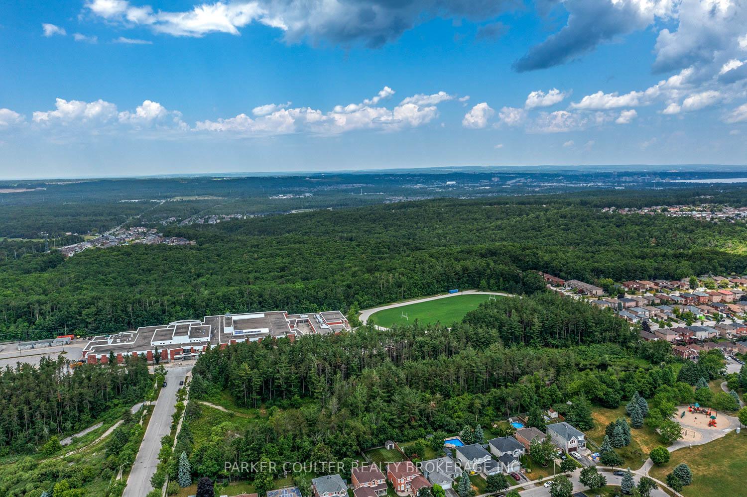 Photo 44 of 142 Sundew Drive, Barrie, Holly — HOMEH