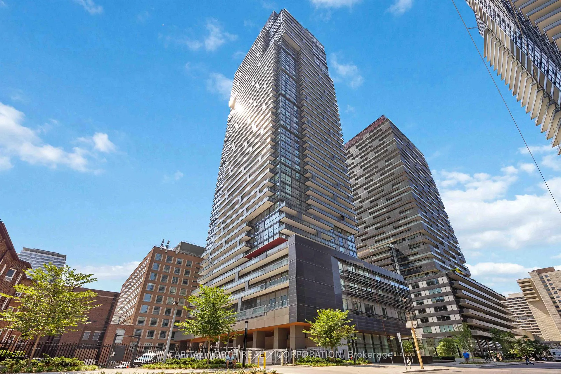 Front of Unit 3103, 39 Roehampton Avenue
