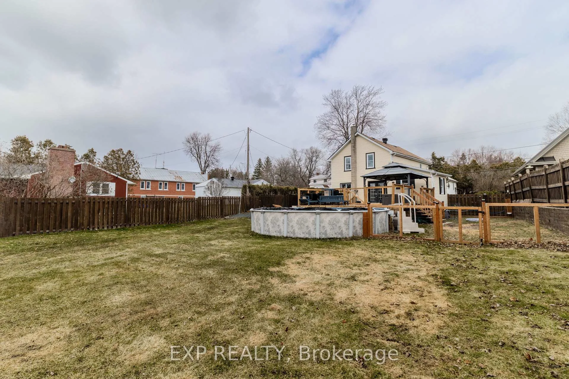 Photo 8 of 4872 County Rd 20, South Glengarry, South Glengarry (Charlottenburgh) Twp — HOMEH