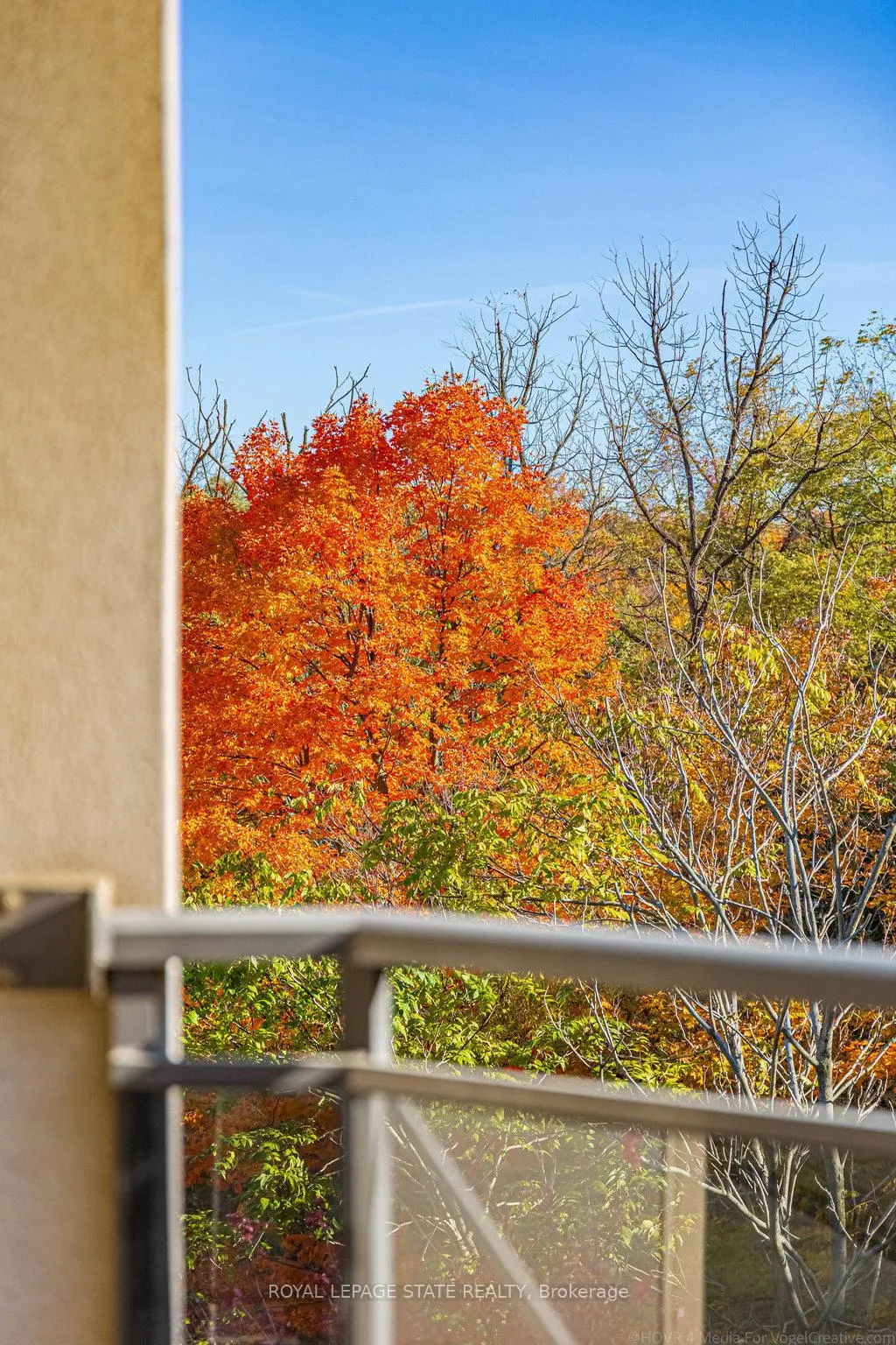 Photo 9 of Unit 305, 2000 Creekside Drive, Hamilton, Dundas — HOMEH