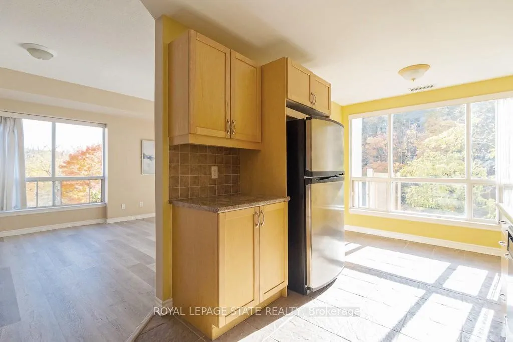 Photo 14 of Unit 305, 2000 Creekside Drive, Hamilton, Dundas — HOMEH