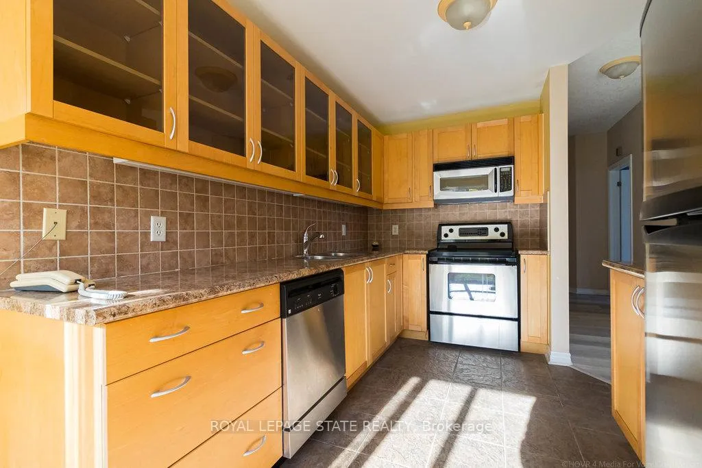 Photo 17 of Unit 305, 2000 Creekside Drive, Hamilton, Dundas — HOMEH