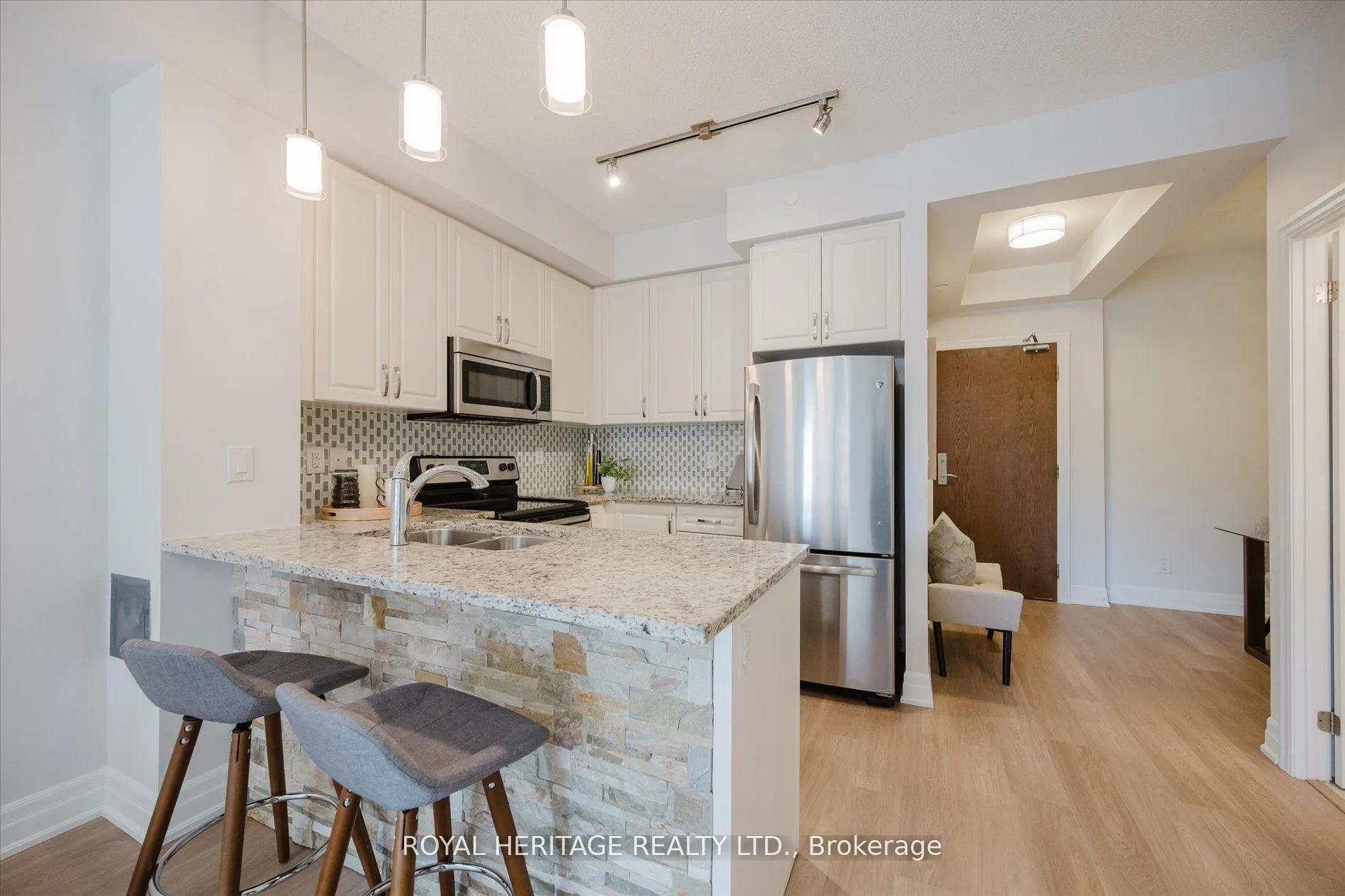 Photo 6 of Unit 215, 111 Civic Square Gate, Aurora, Bayview Wellington — HOMEH