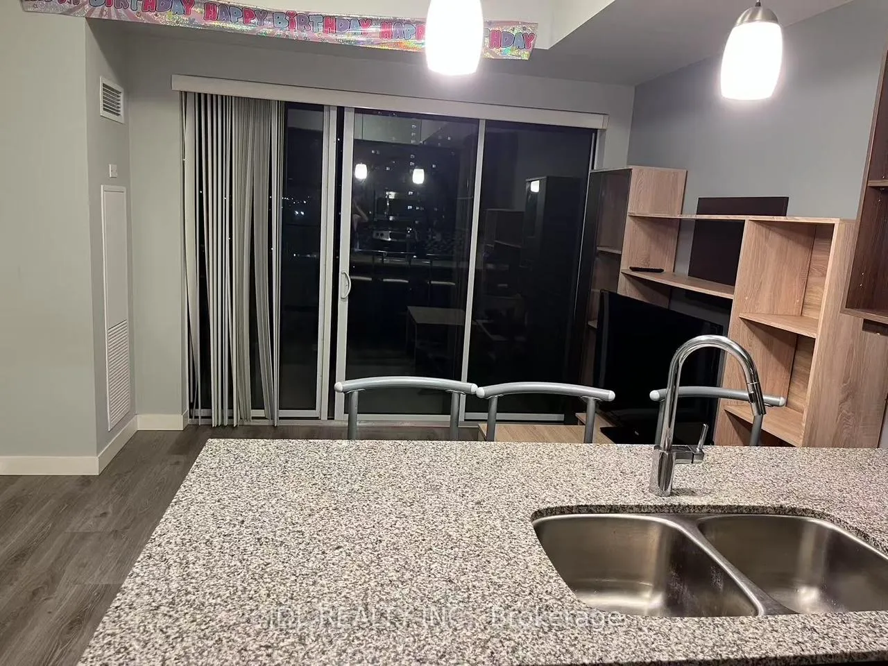 Photo 4 of Unit 1106, 318 Spruce Street, Waterloo, Lakeshore Village — HOMEH