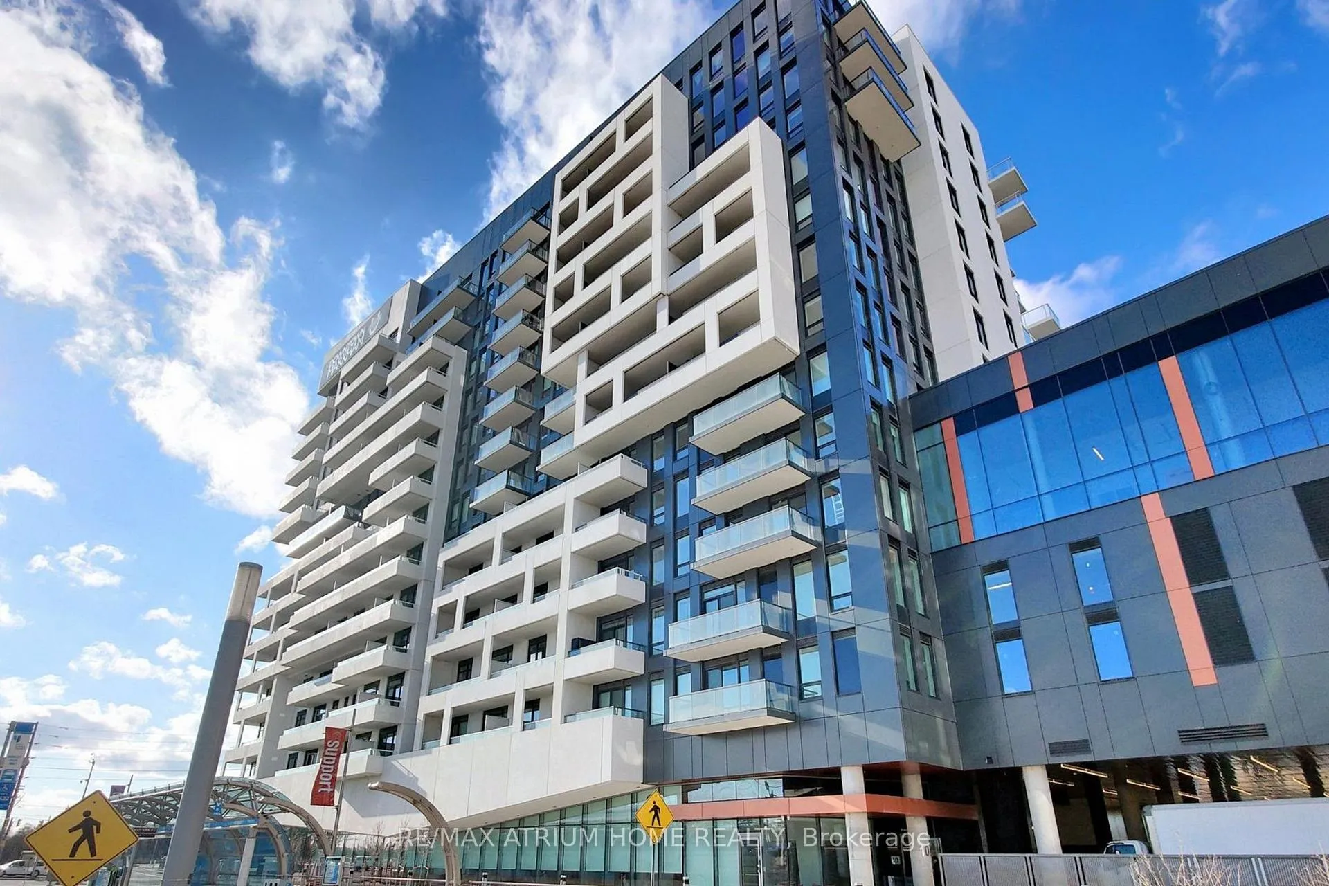 Photo 3 of Unit 1306, 10 Rouge Valley Drive W, Markham, Unionville — HOMEH