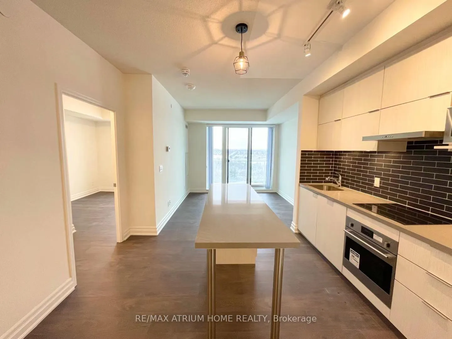 Photo 6 of Unit 1306, 10 Rouge Valley Drive W, Markham, Unionville — HOMEH