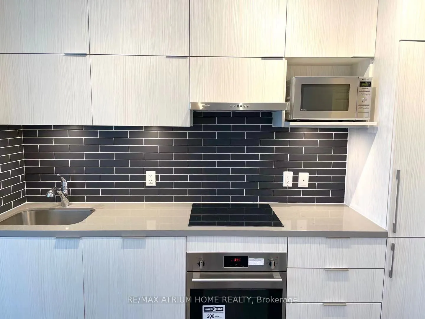 Photo 8 of Unit 1306, 10 Rouge Valley Drive W, Markham, Unionville — HOMEH