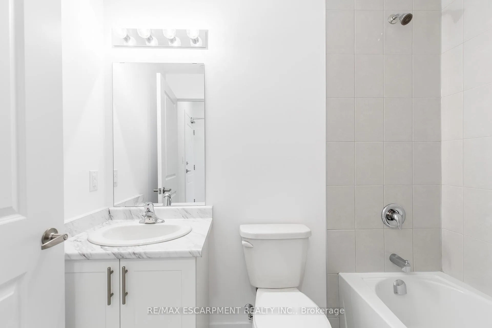 Photo 18 of Unit 318, 450 Dundas Street, Hamilton, Waterdown — HOMEH