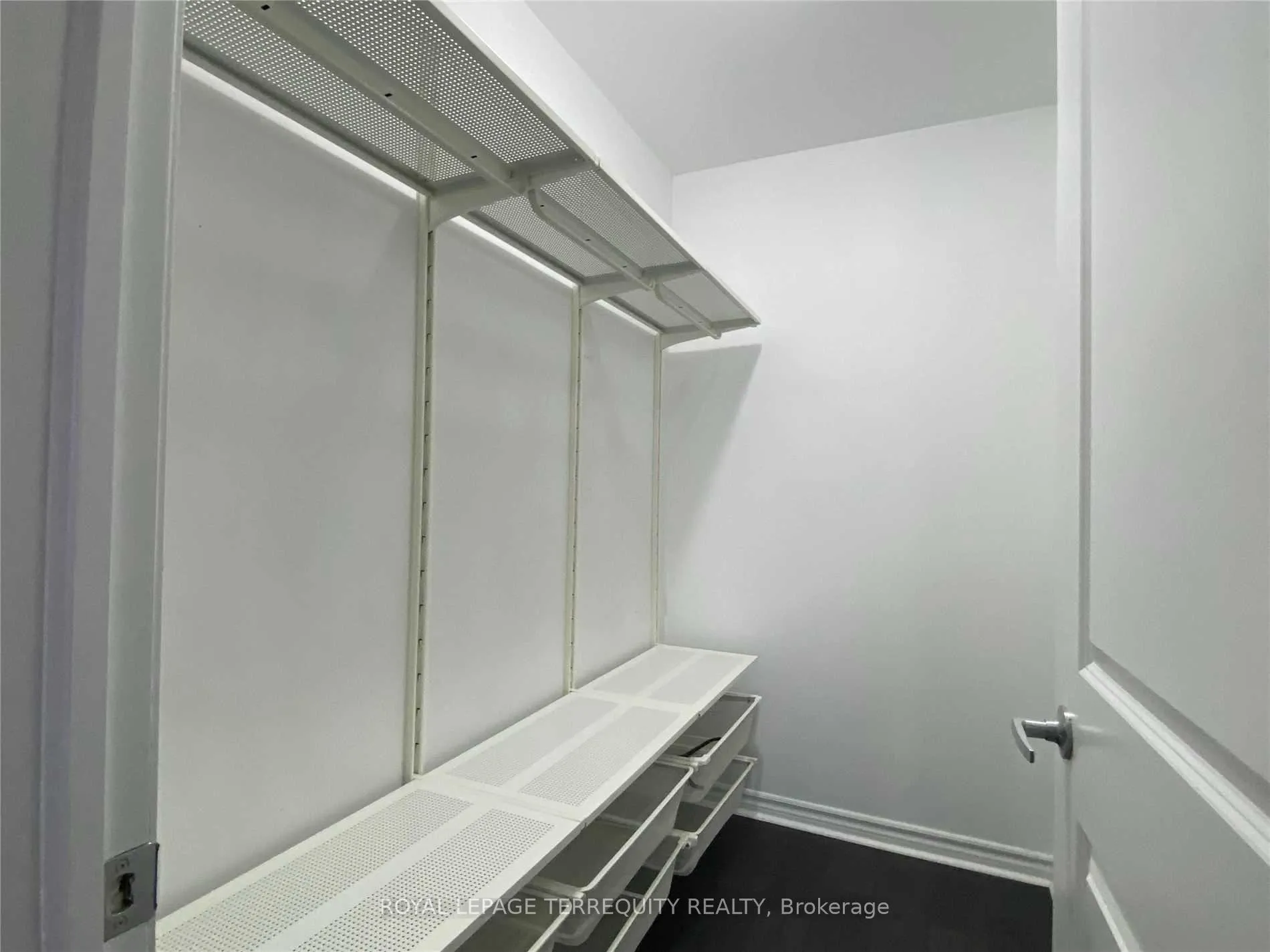 Photo 18 of Unit 210, 5317 Upper Middle Road, Burlington, Orchard — HOMEH