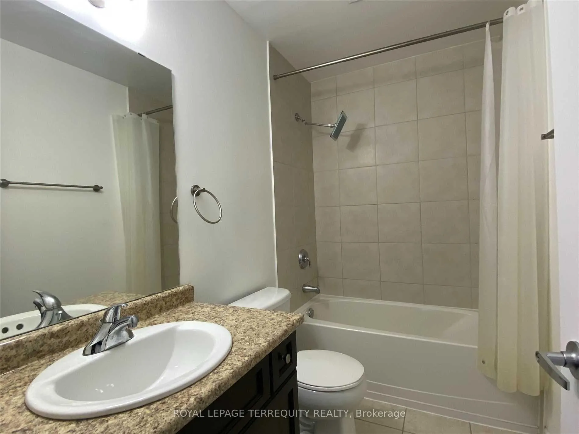 Photo 19 of Unit 210, 5317 Upper Middle Road, Burlington, Orchard — HOMEH
