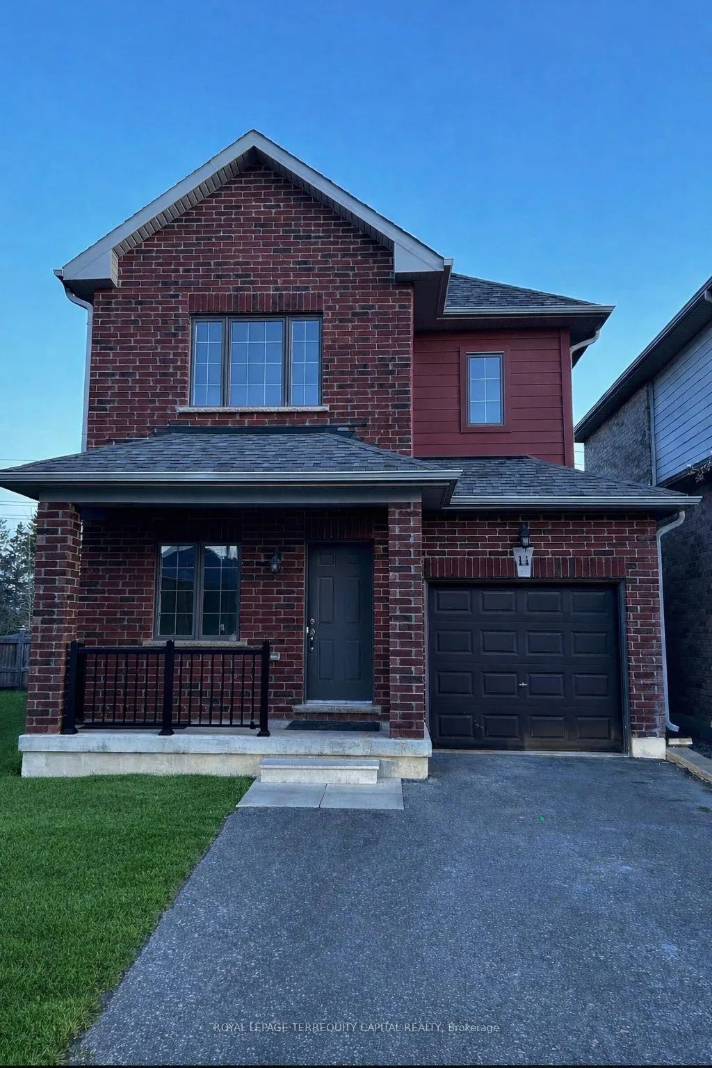 Front of 11 Bedford Estates Crescent