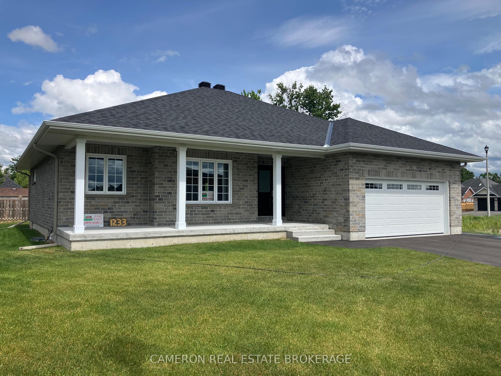 Photo 1 of 1233 Wesburke Avenue, Cornwall — HOMEH