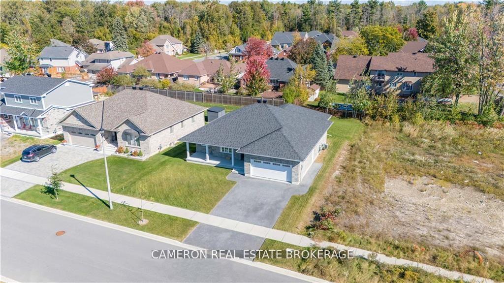 Photo 2 of 1233 Wesburke Avenue, Cornwall — HOMEH
