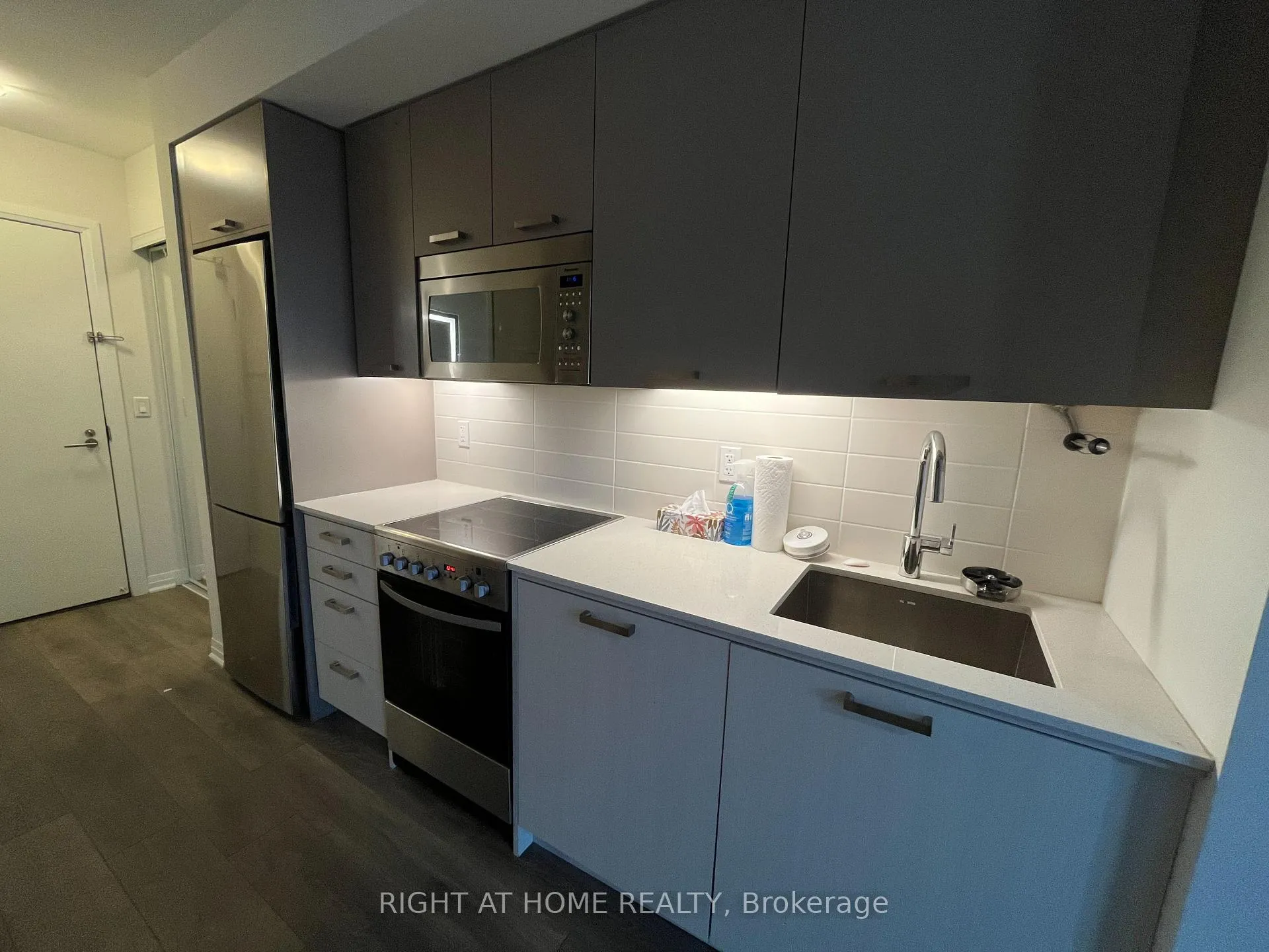 Photo 5 of Unit 209, 2301 Danforth Avenue, Toronto, East End-Danforth — HOMEH