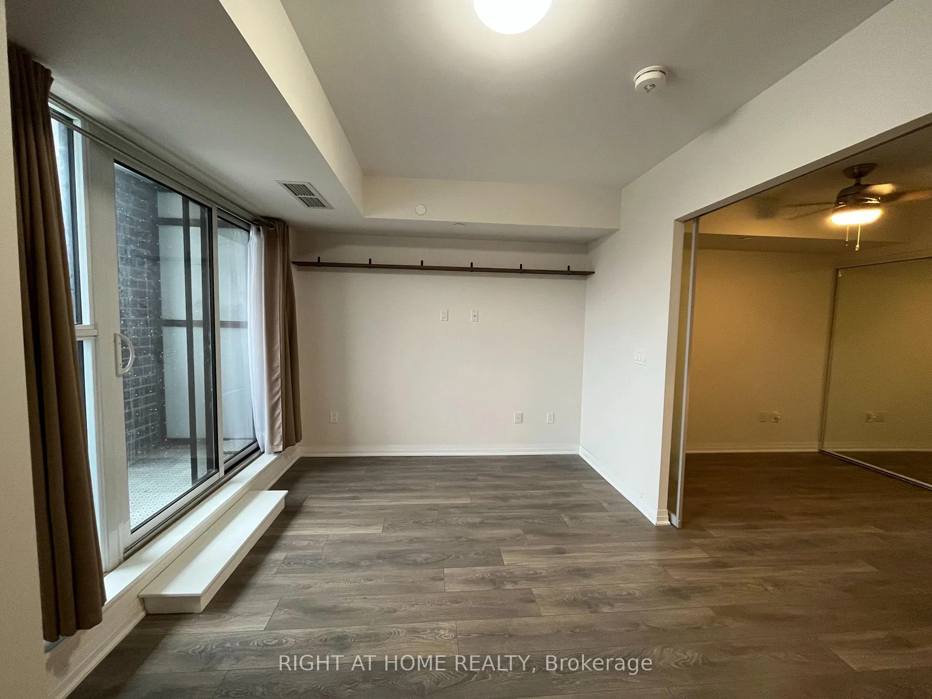 Photo 7 of Unit 209, 2301 Danforth Avenue, Toronto, East End-Danforth — HOMEH