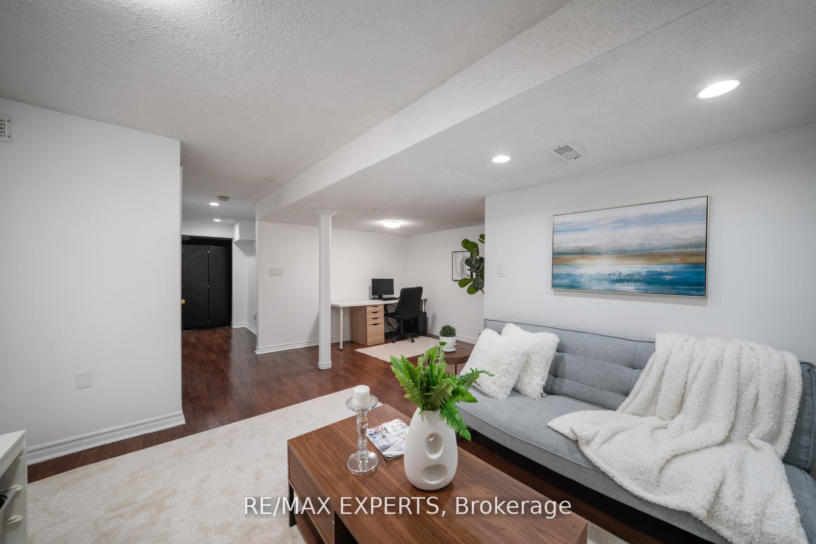 Photo 25 of 44 Highmore Avenue, Caledon, Bolton East — HOMEH