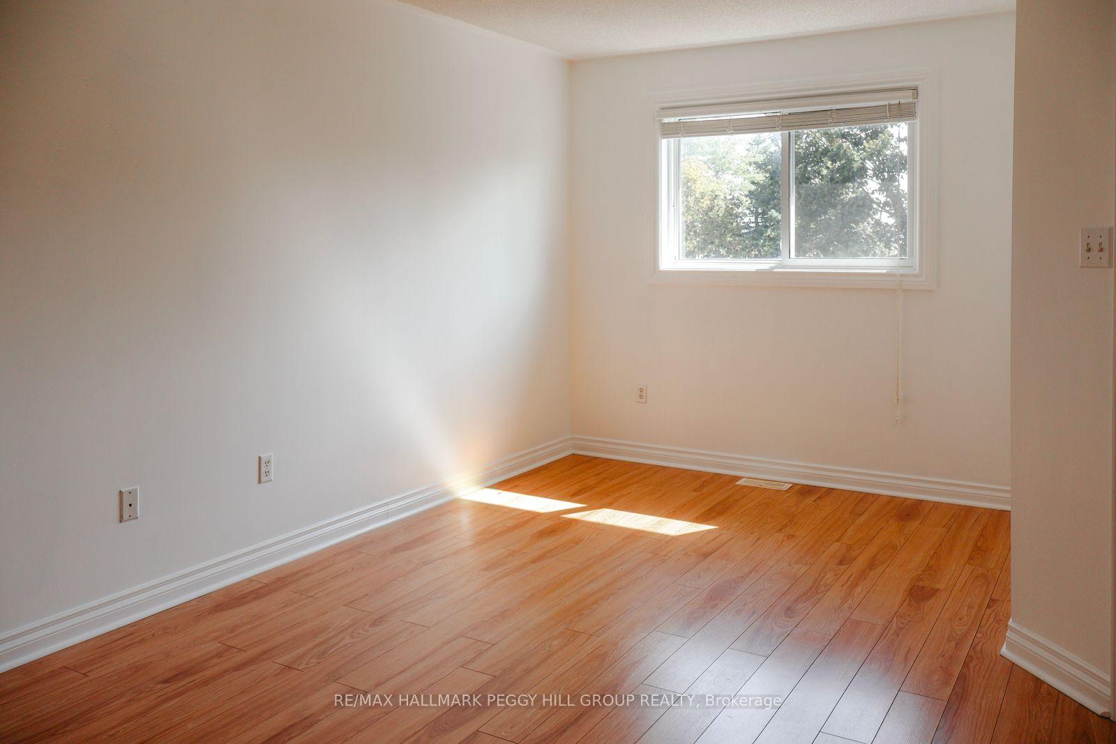 Photo 6 of 3 Brucker Road, Barrie, Holly — HOMEH