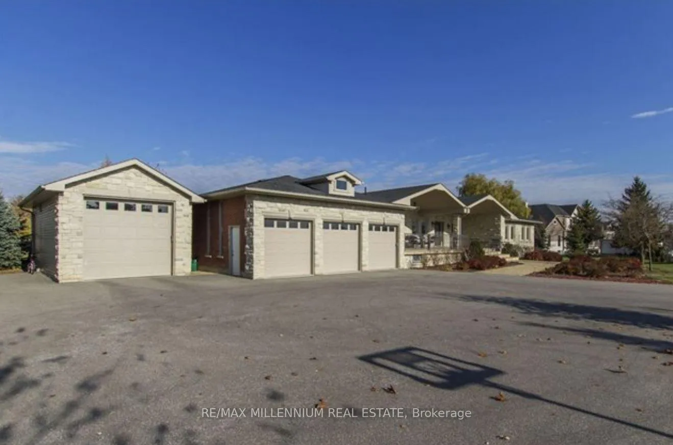 Front of Unit Main Level Only, 32 Michelangelo Boulevard