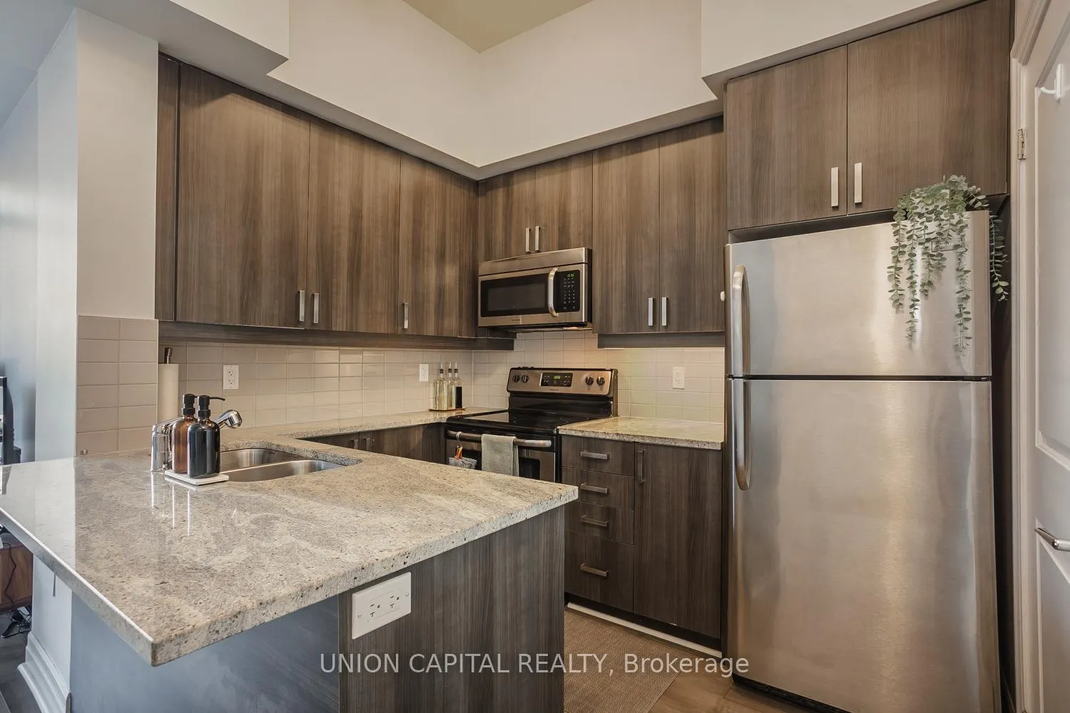 Photo 6 of Unit 224, 8110 Birchmount Road, Markham, Unionville — HOMEH