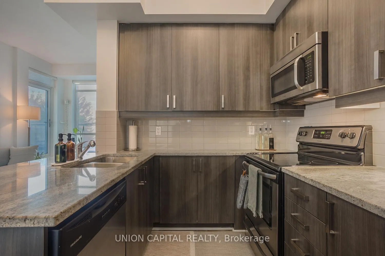 Photo 7 of Unit 224, 8110 Birchmount Road, Markham, Unionville — HOMEH
