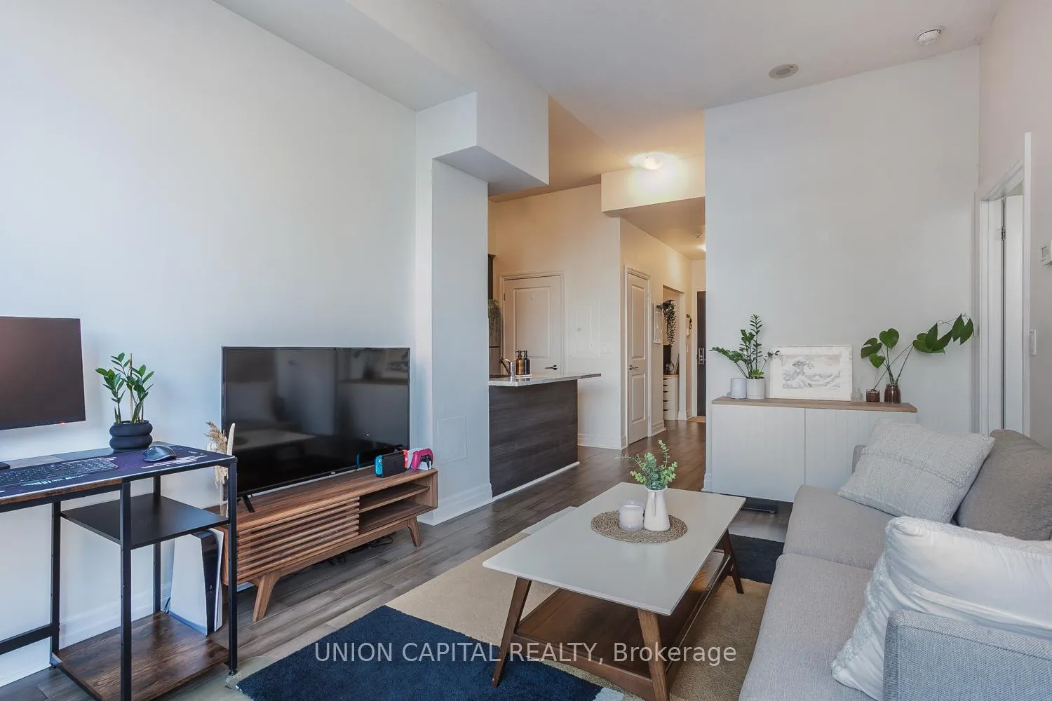 Photo 12 of Unit 224, 8110 Birchmount Road, Markham, Unionville — HOMEH