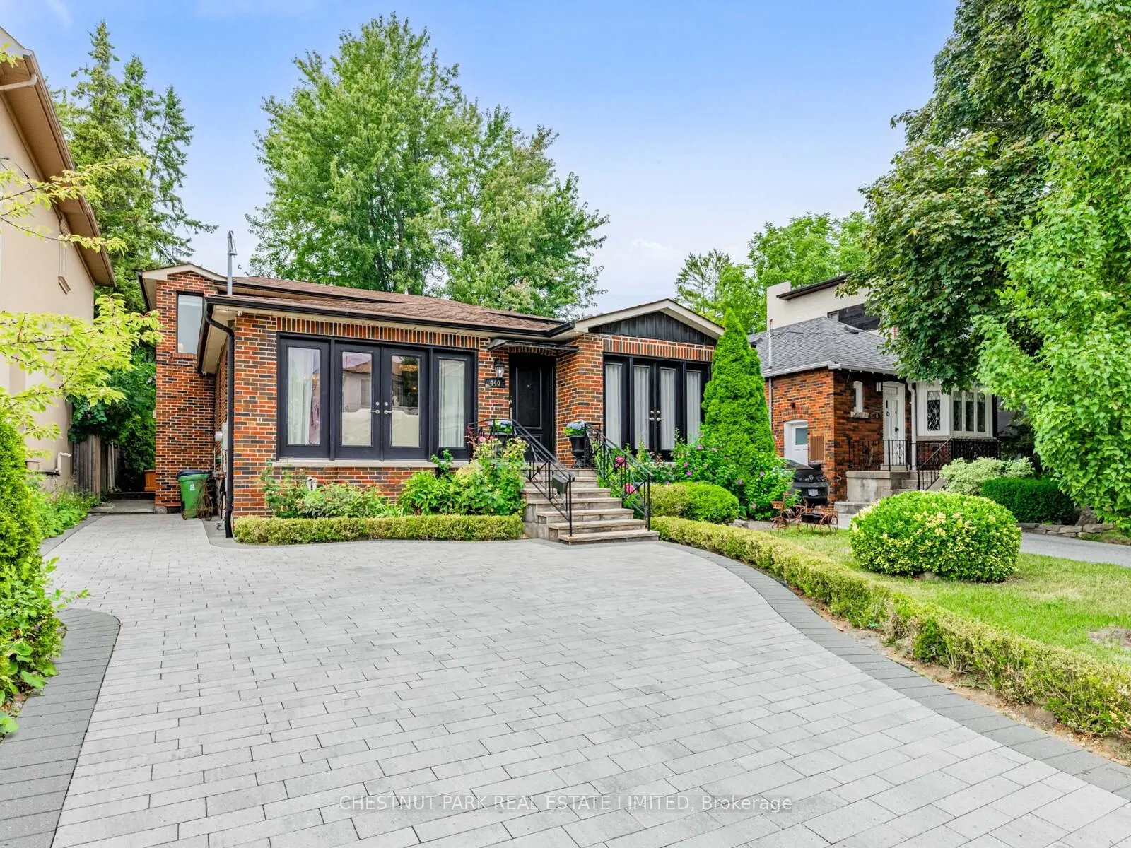 Photo 2 of 440 Glengarry Avenue, Toronto, Bedford Park-Nortown — HOMEH