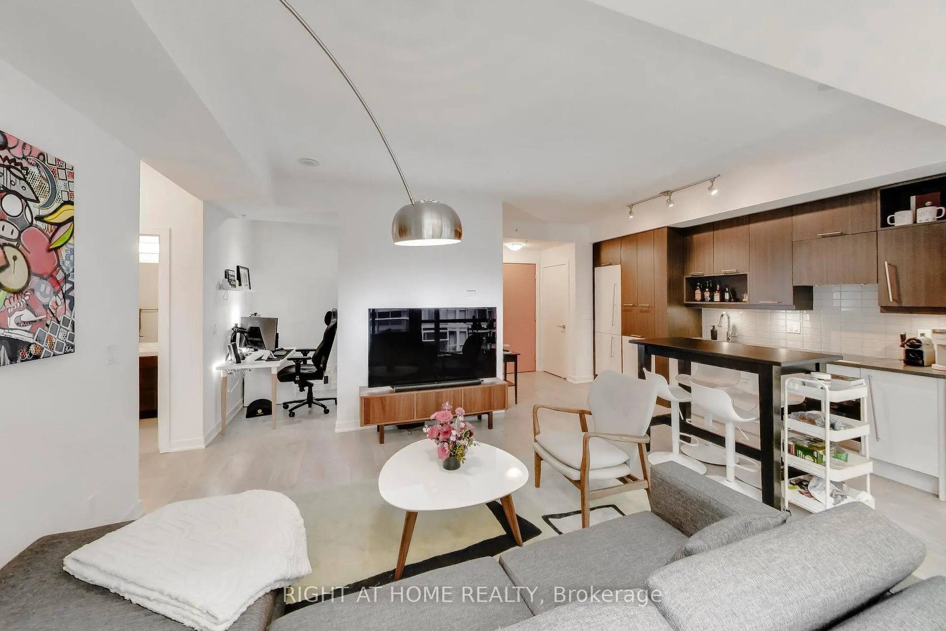 Photo 1 of Unit 416, 30 Nelson Street, Toronto, Waterfront Communities — HOMEH