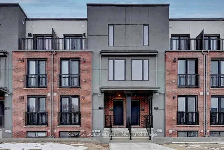 Front of Unit 34, 99 Roger Street