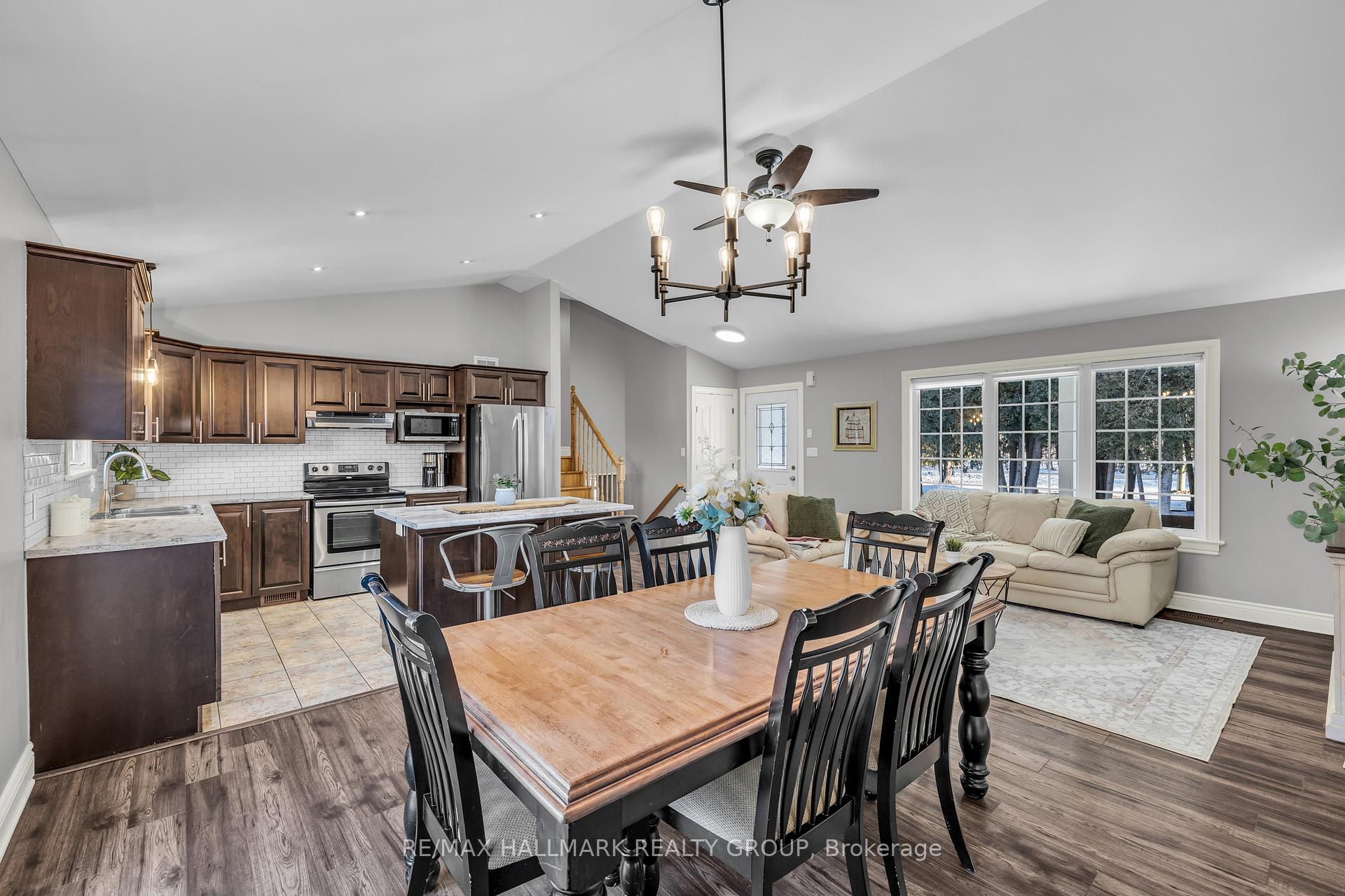 Photo 5 of 2302 Buckwheat Road E, Edwardsburgh/Cardinal, Edwardsburgh/Cardinal Twp — HOMEH