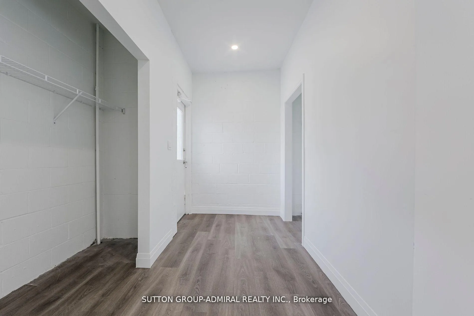 Photo 2 of Unit Main Fl, 1930 Queen Street E, Toronto, The Beaches — HOMEH
