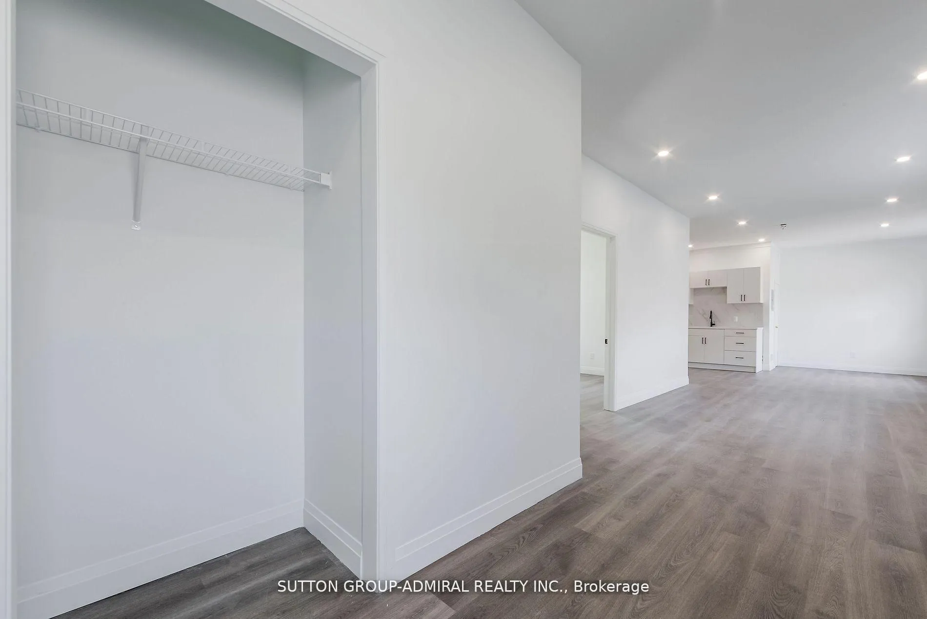 Photo 3 of Unit Main Fl, 1930 Queen Street E, Toronto, The Beaches — HOMEH