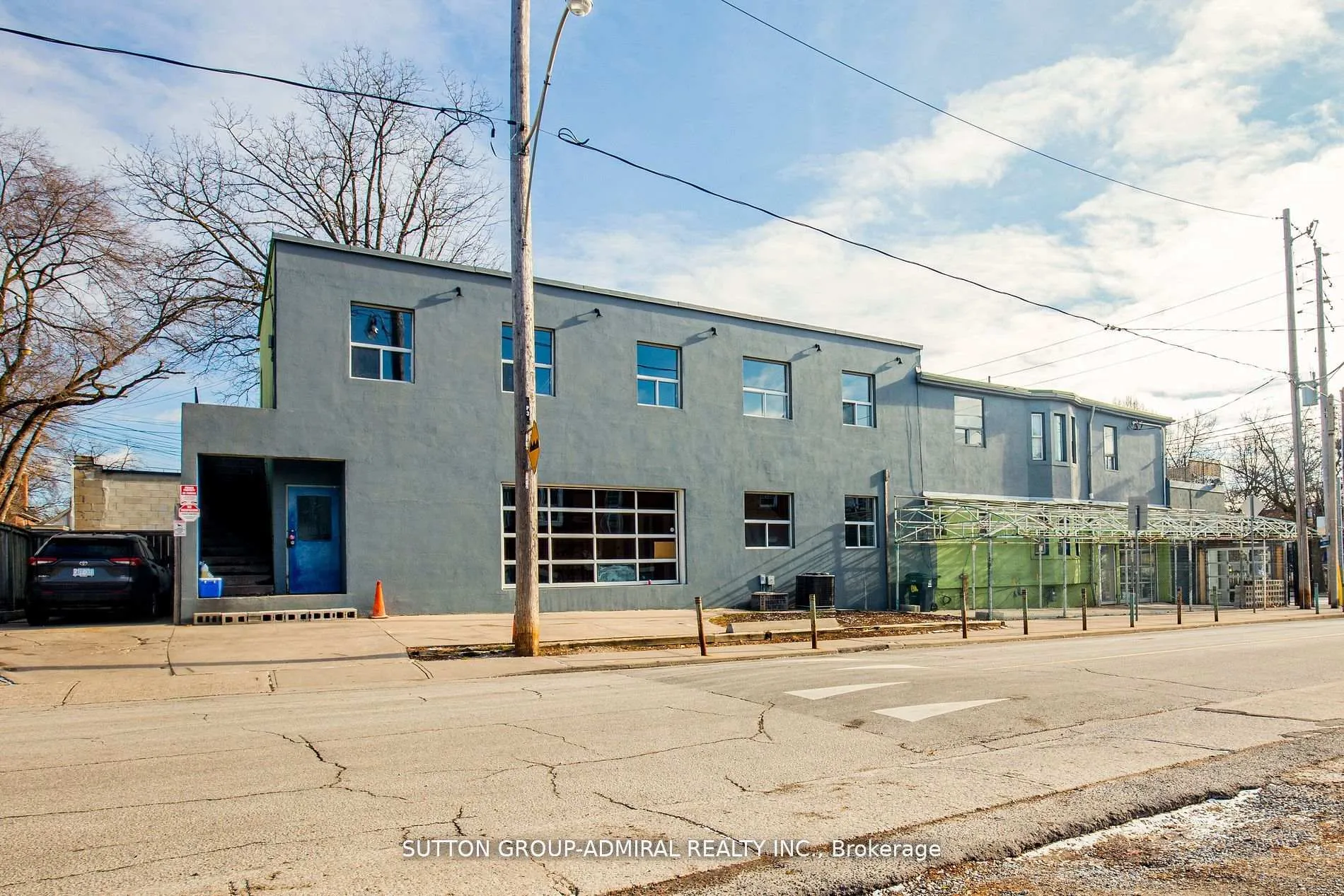 Photo 19 of Unit Main Fl, 1930 Queen Street E, Toronto, The Beaches — HOMEH