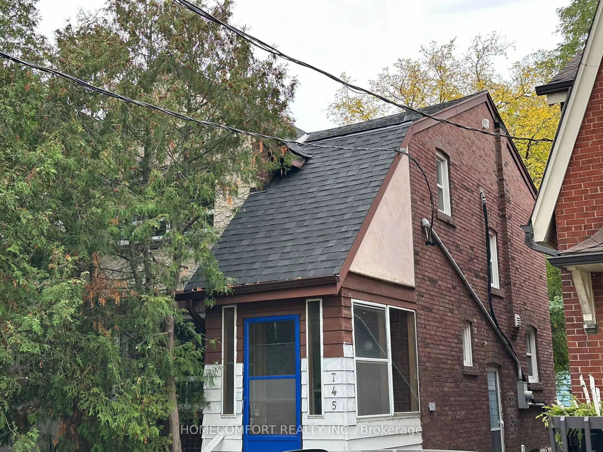 Front of 745 Millwood Road
